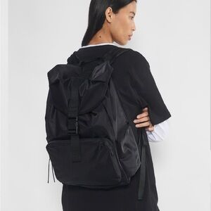Aritzia TNA Backpack